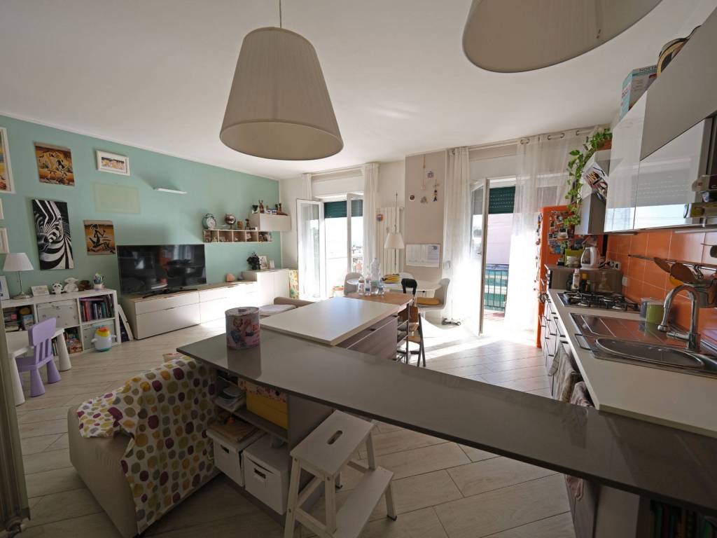 appartamento in vendita a Genova in zona Sampierdarena