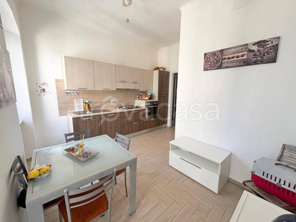 appartamento in vendita a Genova in zona Sestri Ponente