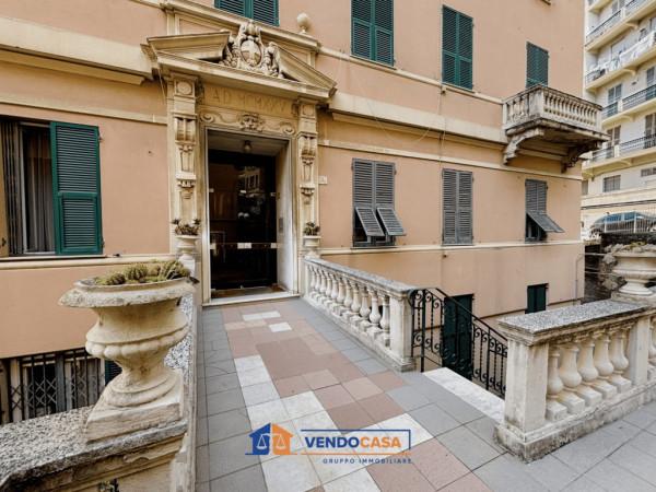appartamento in vendita a Genova in zona Foce