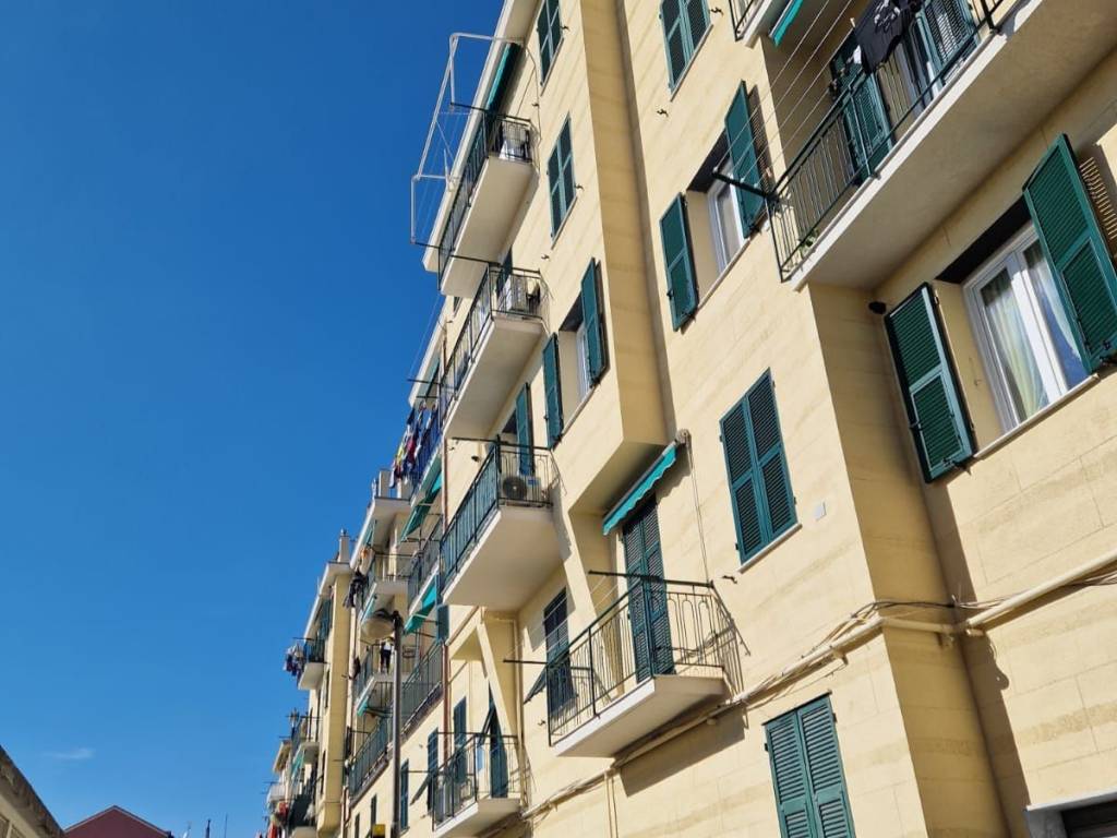 appartamento in vendita a Genova in zona Palmaro / Pra'