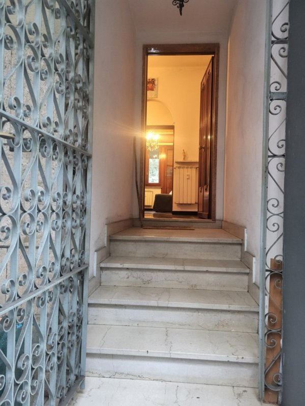 casa indipendente in vendita a Genova in zona Quezzi