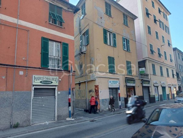 appartamento in vendita a Genova in zona Marassi