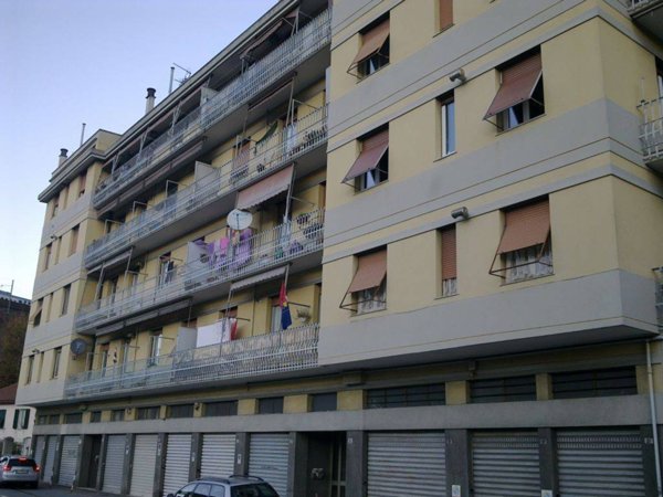 appartamento in vendita a Genova in zona Bolzaneto