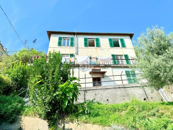 casa indipendente in vendita a Genova in zona Sestri Ponente