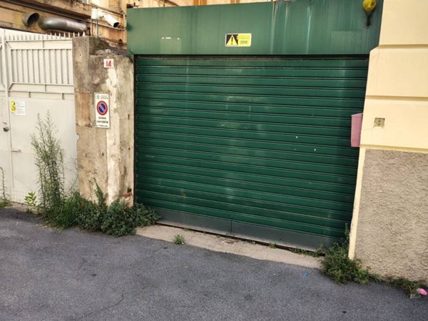 ufficio in vendita a Genova in zona Sestri Ponente