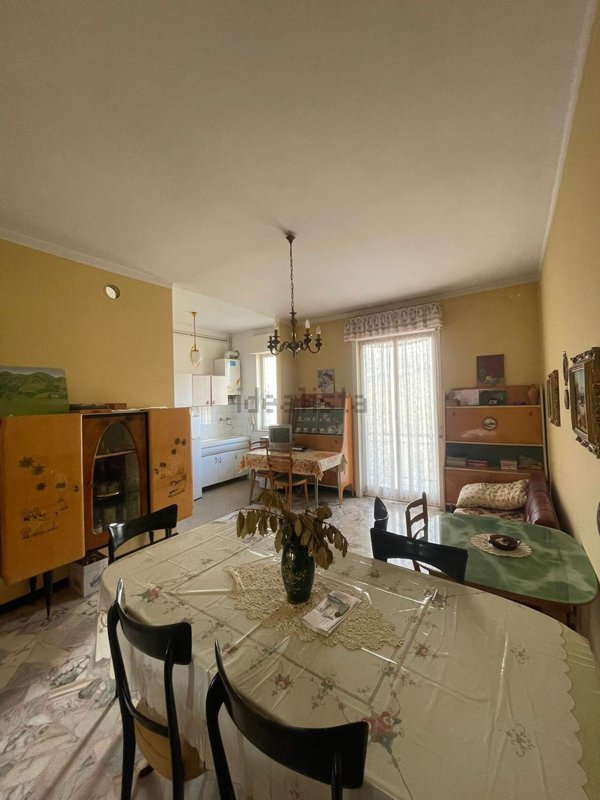appartamento in vendita a Genova in zona Struppa