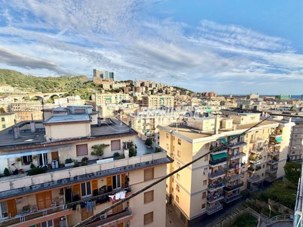 appartamento in vendita a Genova in zona Sestri Ponente