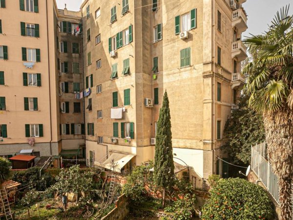 appartamento in vendita a Genova in zona Pegli