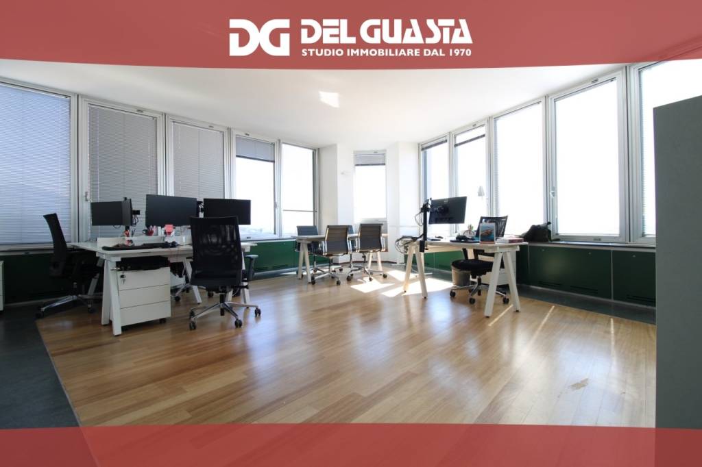 ufficio in vendita a Genova in zona Portoria / Piccapietra