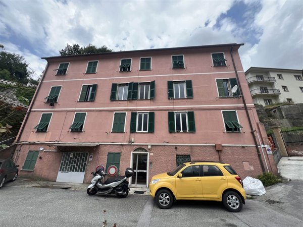 appartamento in vendita a Genova in zona Bolzaneto