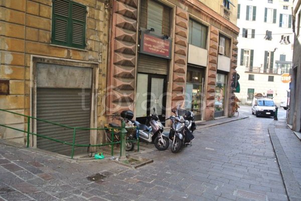 locale commerciale in vendita a Genova in zona Centro Storico