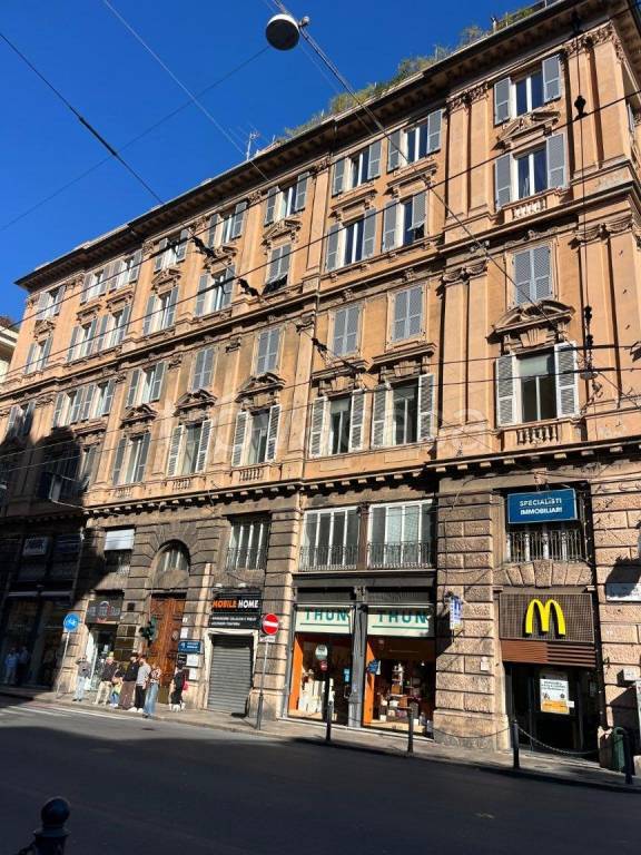 ufficio in vendita a Genova in zona San Vincenzo