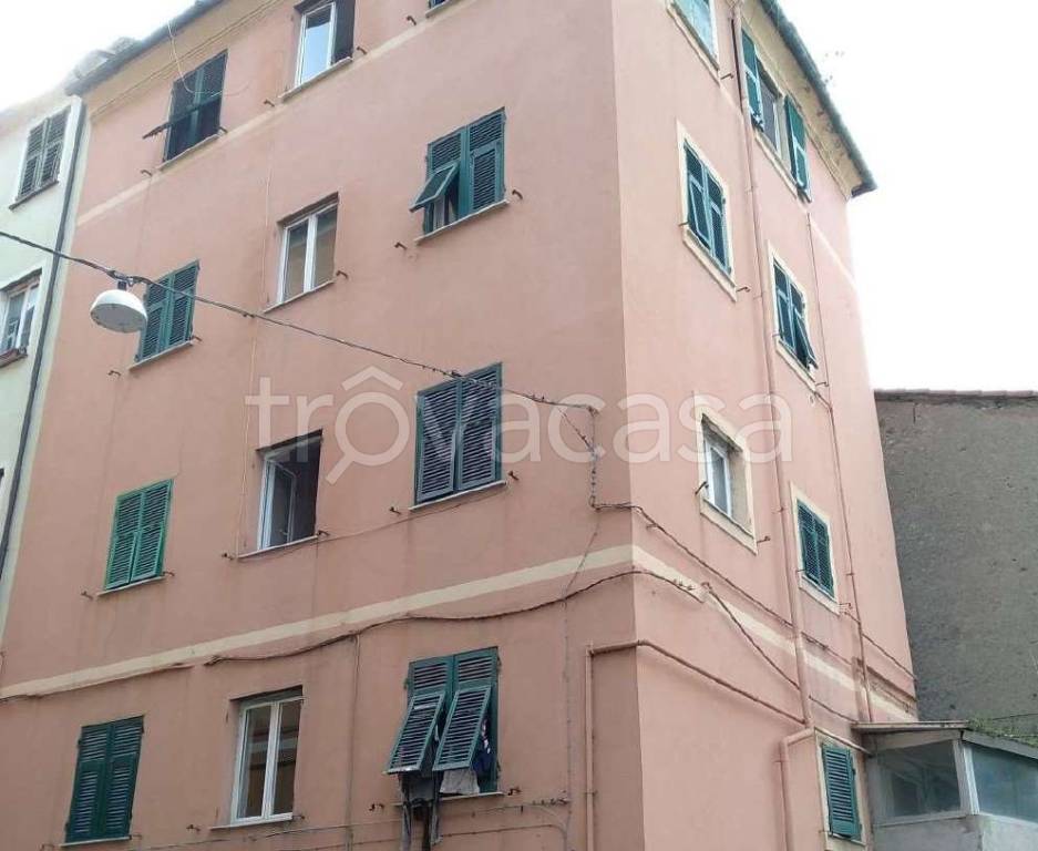 appartamento in vendita a Genova in zona Rivarolo