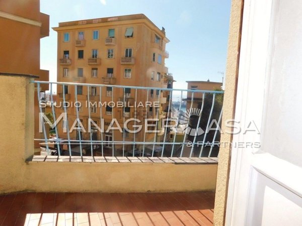 appartamento in vendita a Genova in zona Oregina