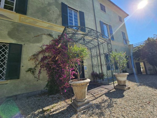 appartamento in vendita a Genova in zona Sestri Ponente