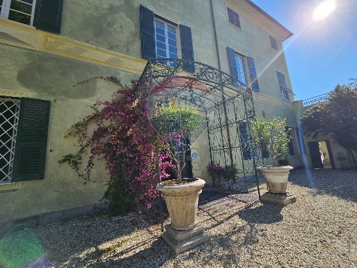 appartamento in vendita a Genova in zona Sestri Ponente