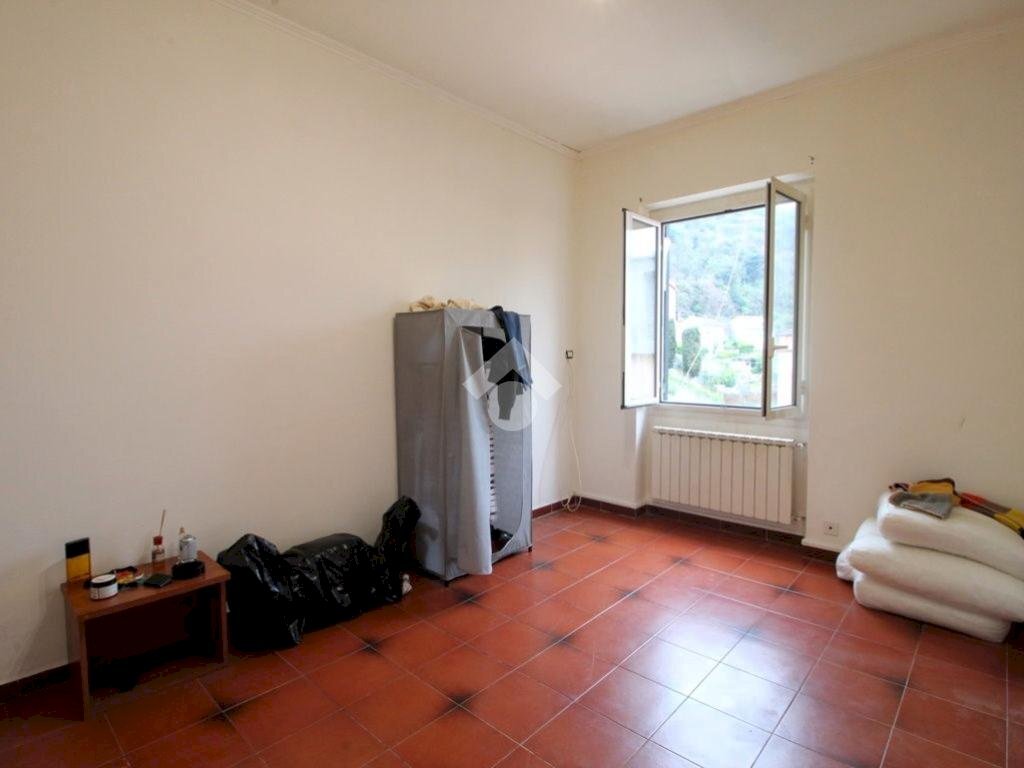 appartamento in vendita a Genova in zona San Gottardo/Sant'Eusebio