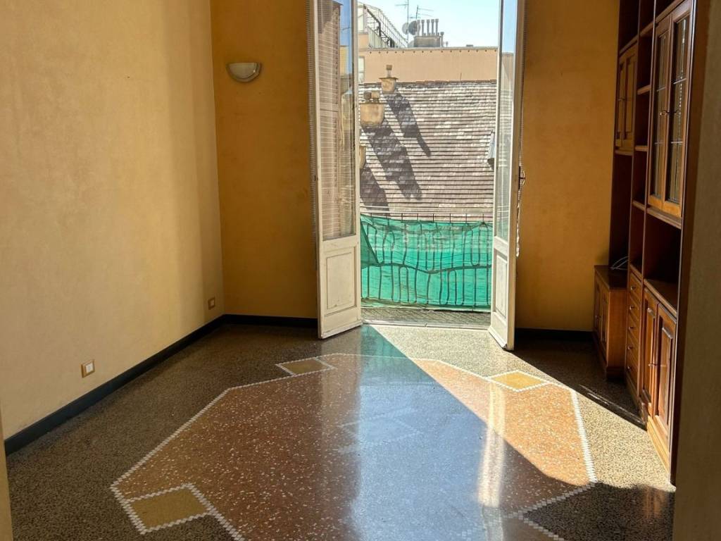appartamento in vendita a Genova in zona Sampierdarena