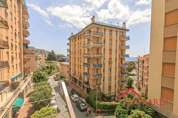 appartamento in vendita a Genova in zona Pegli