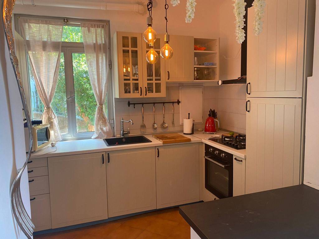 appartamento in vendita a Genova in zona Marassi