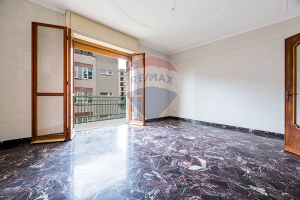 appartamento in vendita a Genova in zona Sestri Ponente