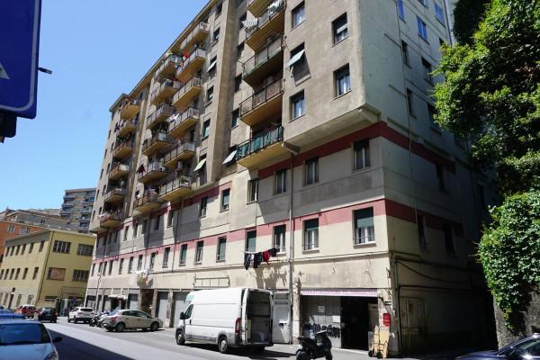 appartamento in vendita a Genova in zona Sampierdarena