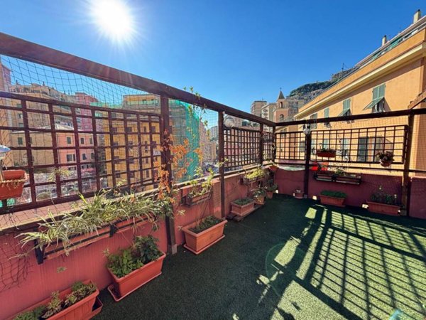 appartamento in vendita a Genova in zona Quezzi