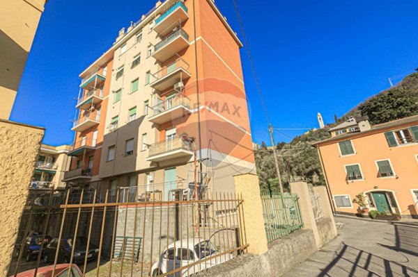 appartamento in vendita a Genova in zona Molassana