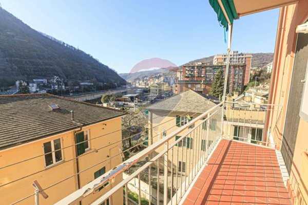 appartamento in vendita a Genova in zona Molassana