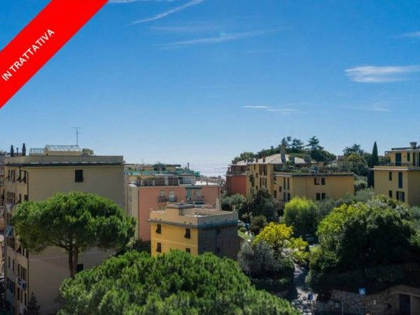 appartamento in vendita a Genova in zona Quarto dei Mille