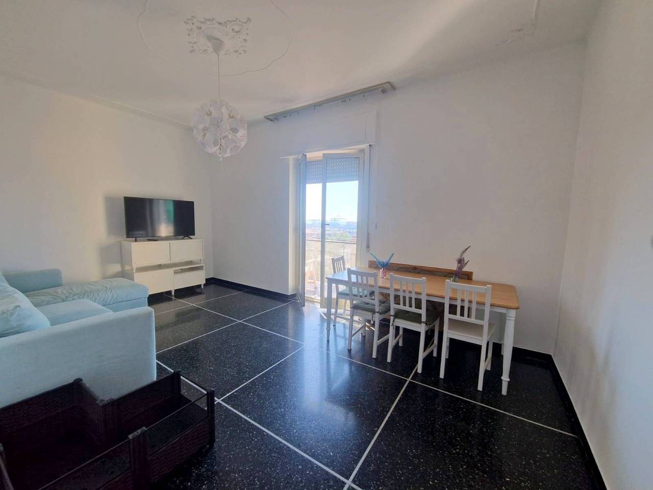 appartamento in vendita a Genova in zona Palmaro / Pra'