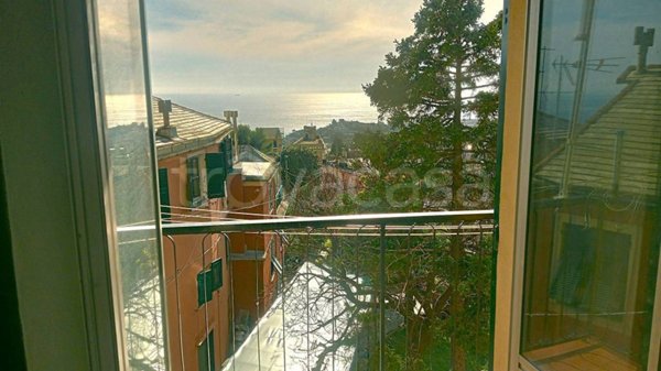 appartamento in vendita a Genova in zona Apparizione