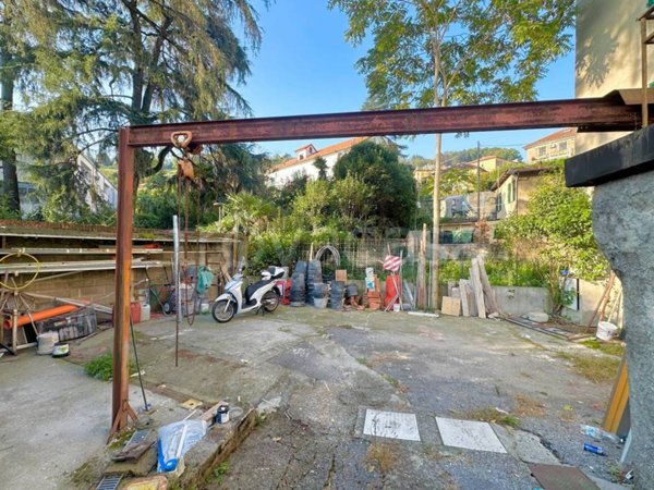 negozio in vendita a Genova in zona Pontedecimo