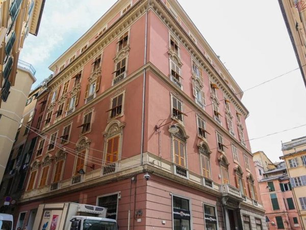 negozio in vendita a Genova in zona Lagaccio / Granarolo