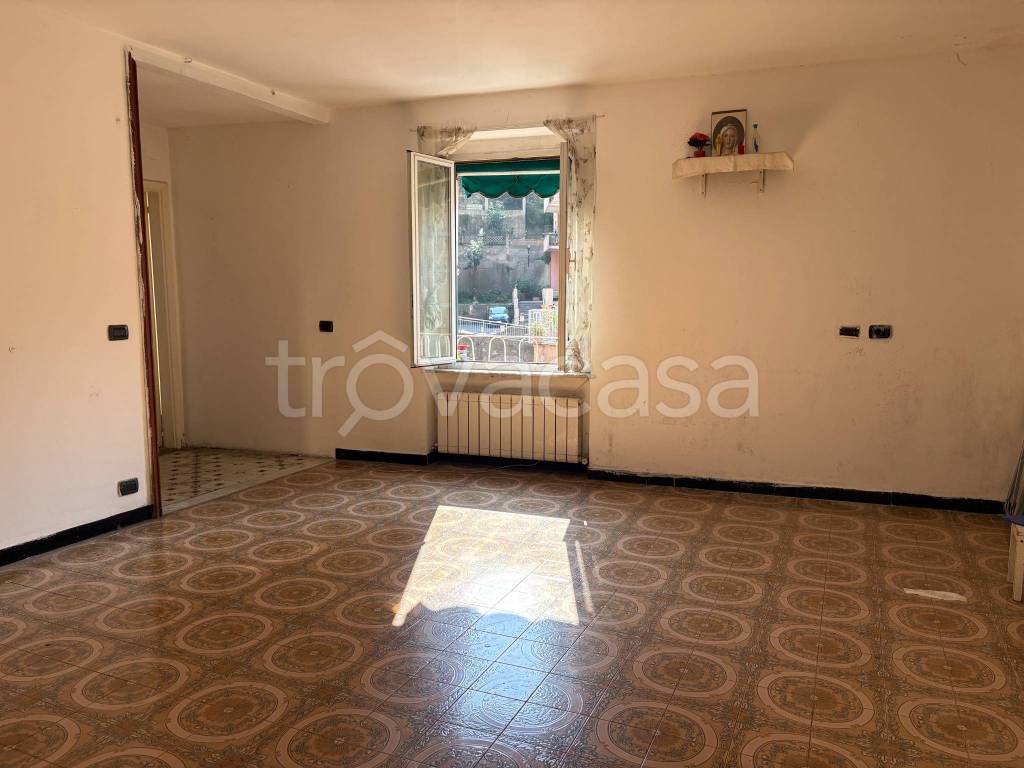 appartamento in vendita a Genova in zona Quezzi