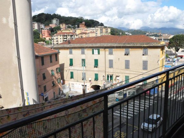 appartamento in vendita a Genova in zona Bolzaneto