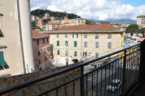 appartamento in vendita a Genova in zona Bolzaneto