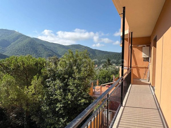 appartamento in vendita a Genova in zona Bavari