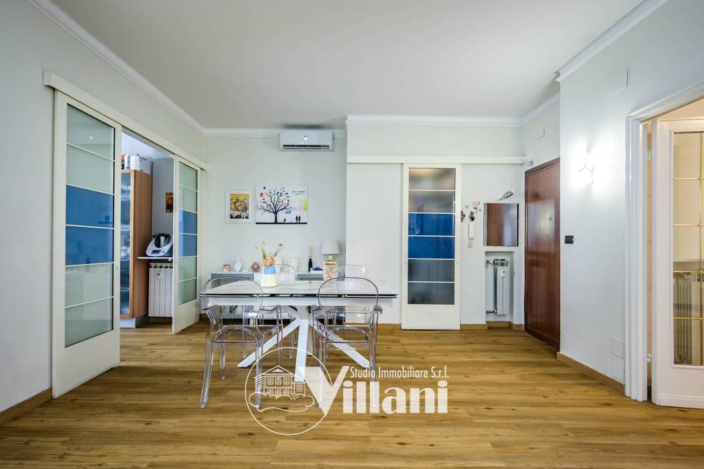 appartamento in vendita a Genova in zona Sturla