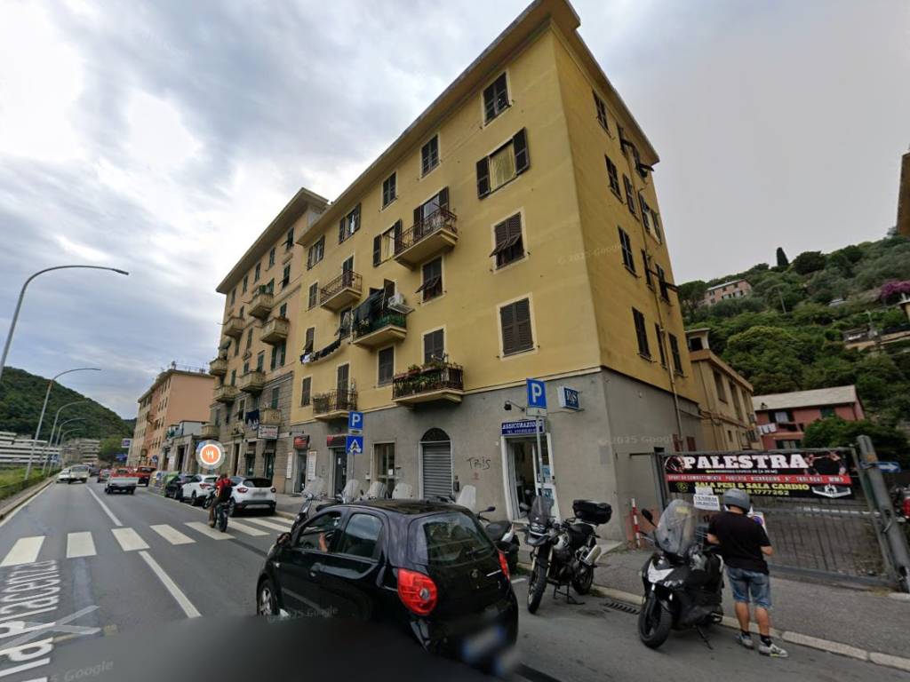 appartamento in vendita a Genova in zona Struppa