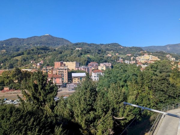 appartamento in vendita a Genova in zona Pontedecimo