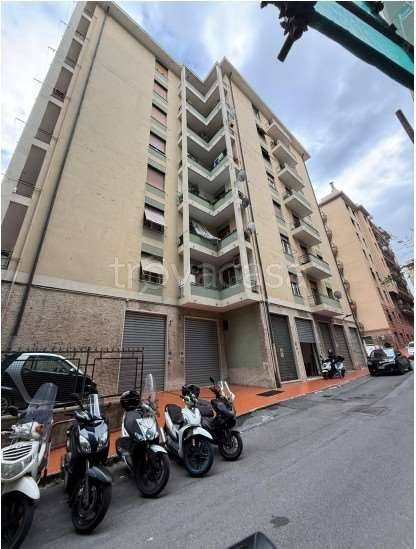 appartamento in vendita a Genova in zona Sampierdarena