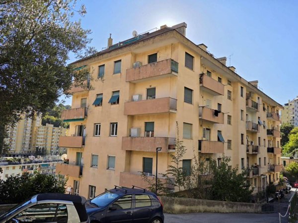 appartamento in vendita a Genova in zona Marassi