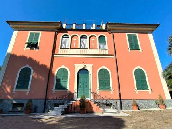 appartamento in vendita a Genova in zona Bolzaneto