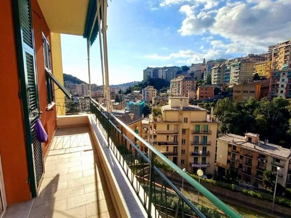 appartamento in vendita a Genova in zona Quezzi
