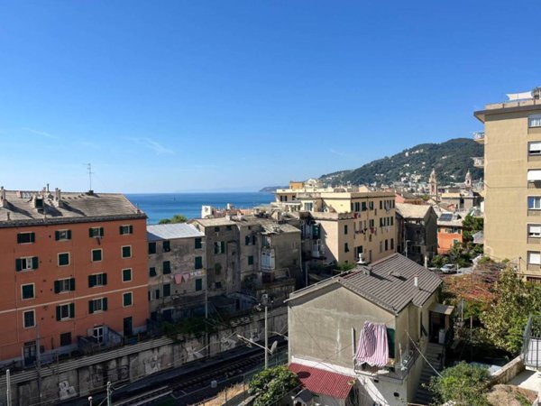 appartamento in vendita a Genova in zona Voltri