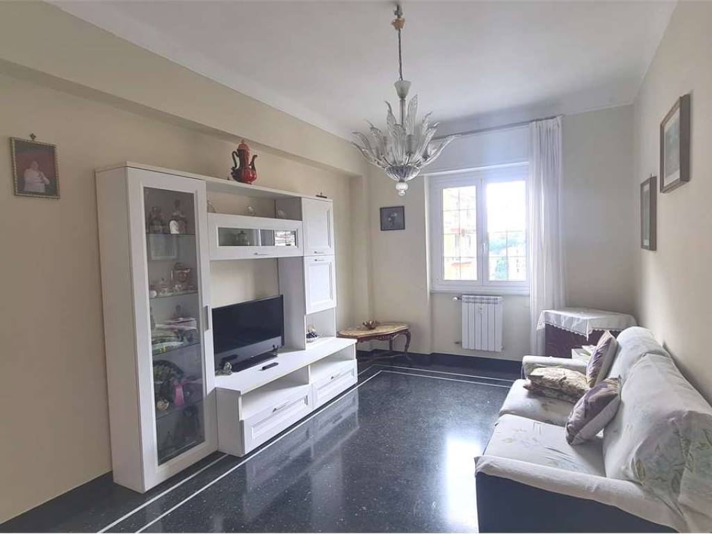 appartamento in vendita a Genova in zona Lagaccio / Granarolo