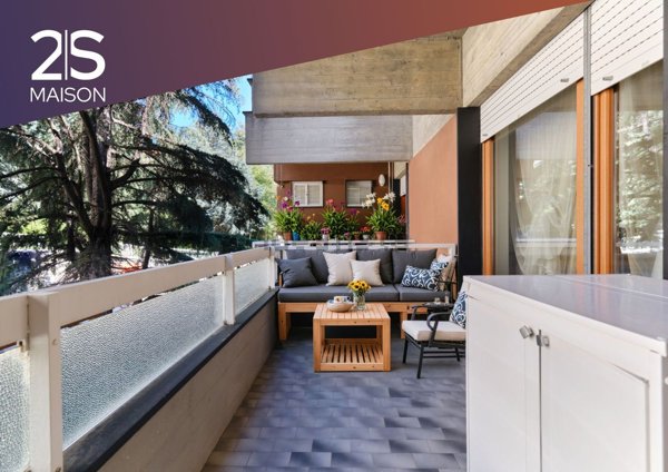 appartamento in vendita a Genova in zona Sestri Ponente