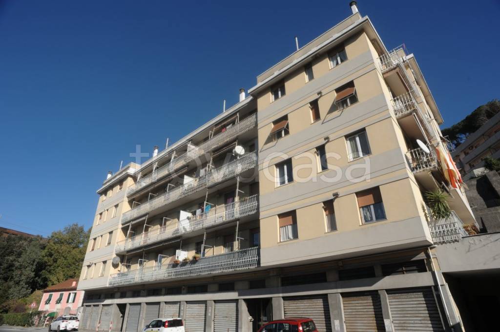 appartamento in vendita a Genova in zona Pontedecimo