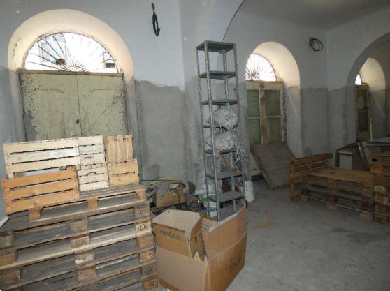 negozio in vendita a Genova in zona Sestri Ponente